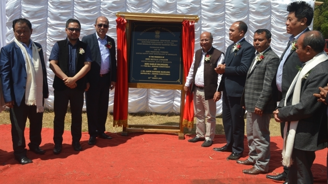 Foundation stone laid for MITP road project at Mawlaingut