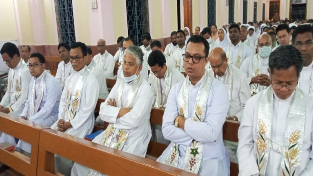 Holy Chrism Mass celebrated with blessing of holy oil