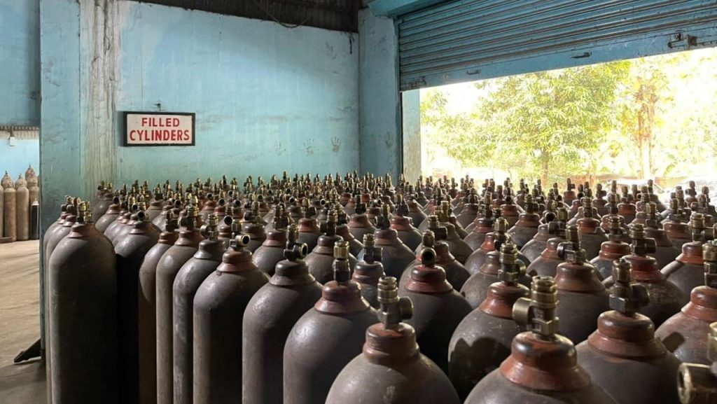 Conrad inspect oxygen plant at Byrnihat 