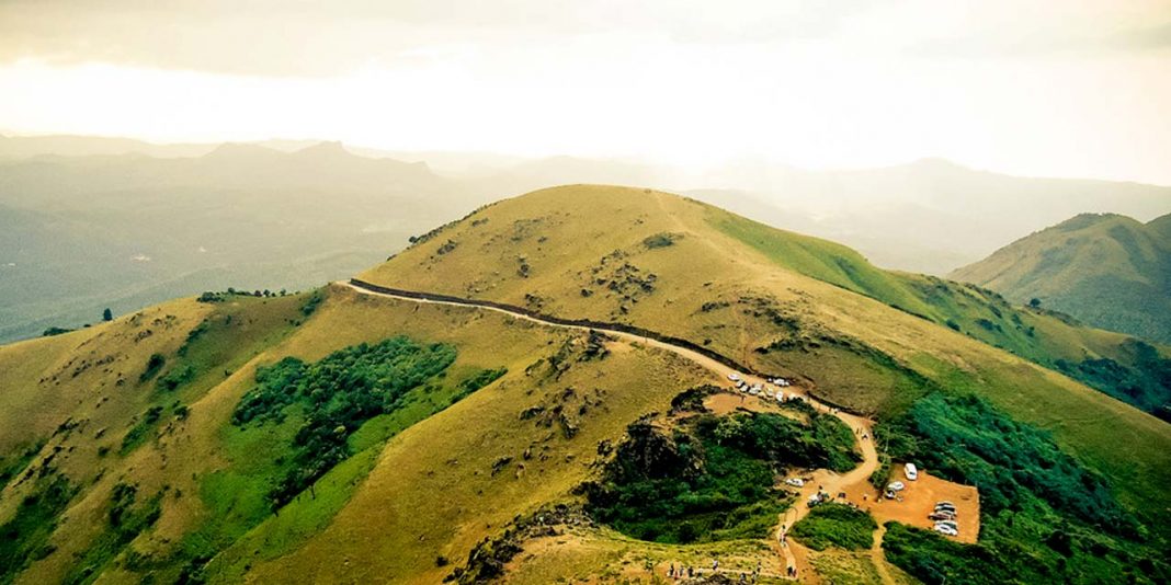 mullayanagiri trek steps
