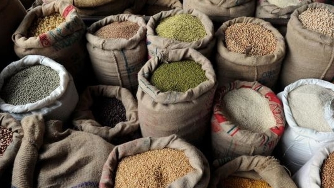 Crackdown against govt employees benefitting from food grains meant for poor