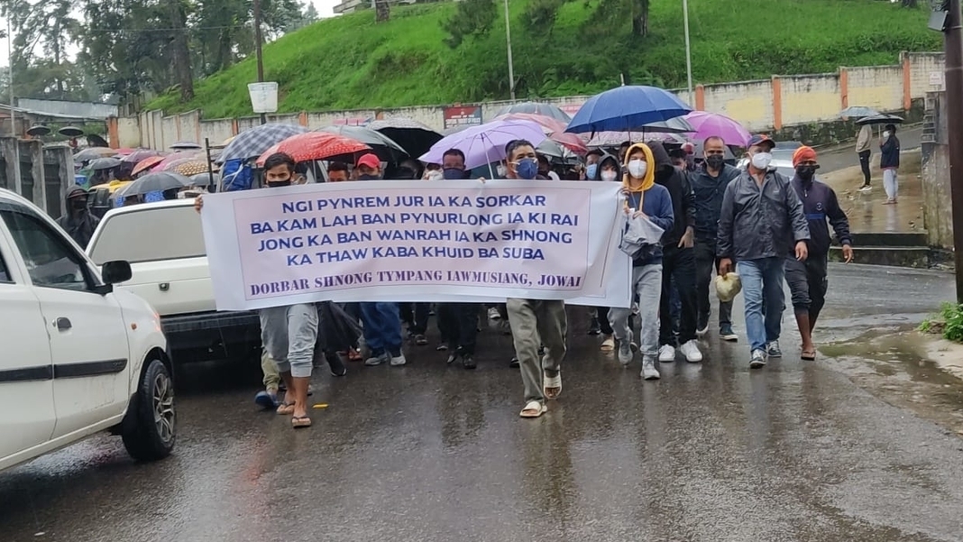 Protests in Jowai by traditional heads against the problem of garbage collection