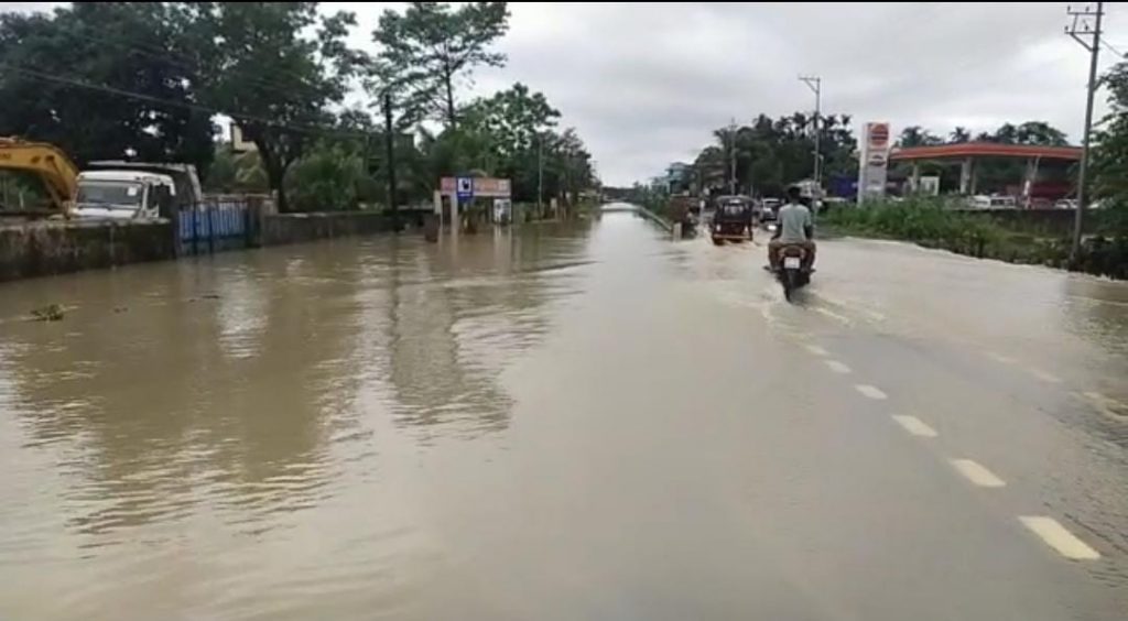 Assam flood grim, Barak river breaches and inundated Silchar town ...