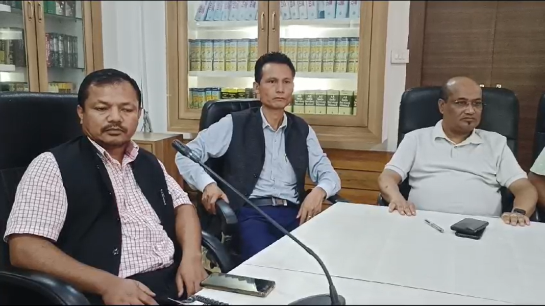 KHADC holds Border Committee meeting with community leaders of disputed areas, encourages them to stay with Meghalaya