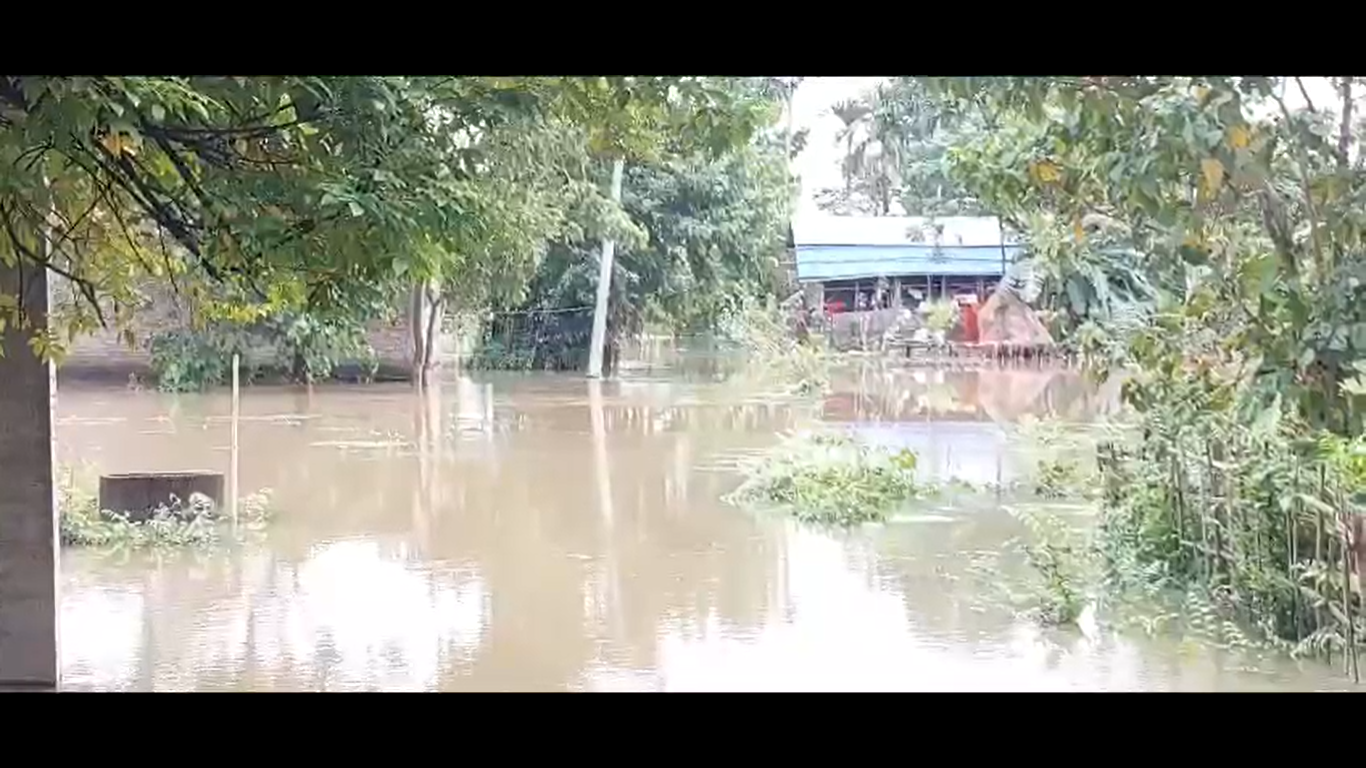 Excessive rainfall in Arunachal Pradesh worsens flood situation in Assam; 3.41 Lakh people affected