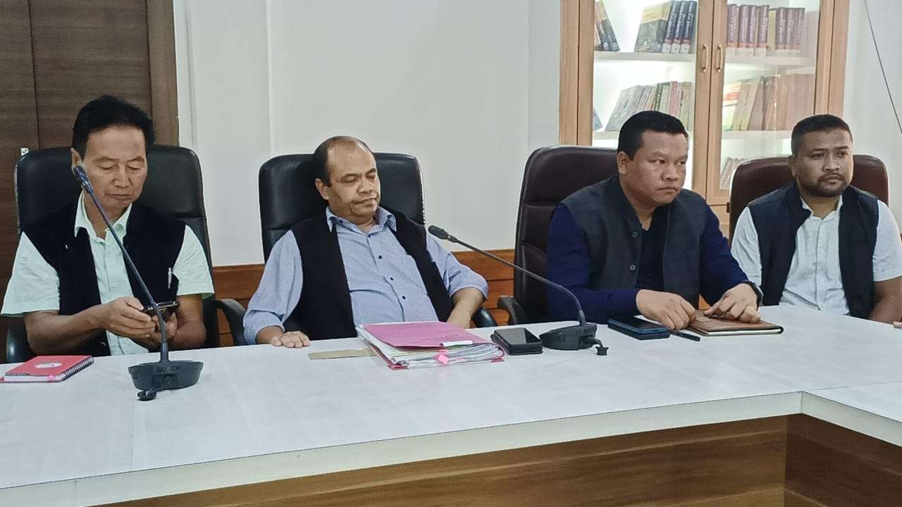 KHADC holds Border Committee meeting with community leaders of disputed areas, encourages them to stay with Meghalaya 