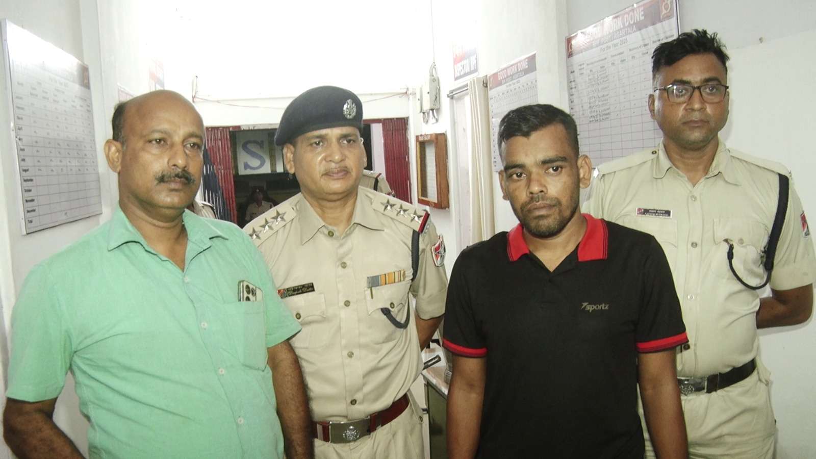 RPF arrest one with US & China made pistols in Tripura
