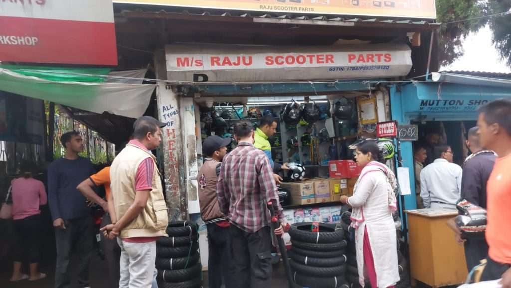 FKJGP shuts down shops of non-tribals in Keating Road, issues warning