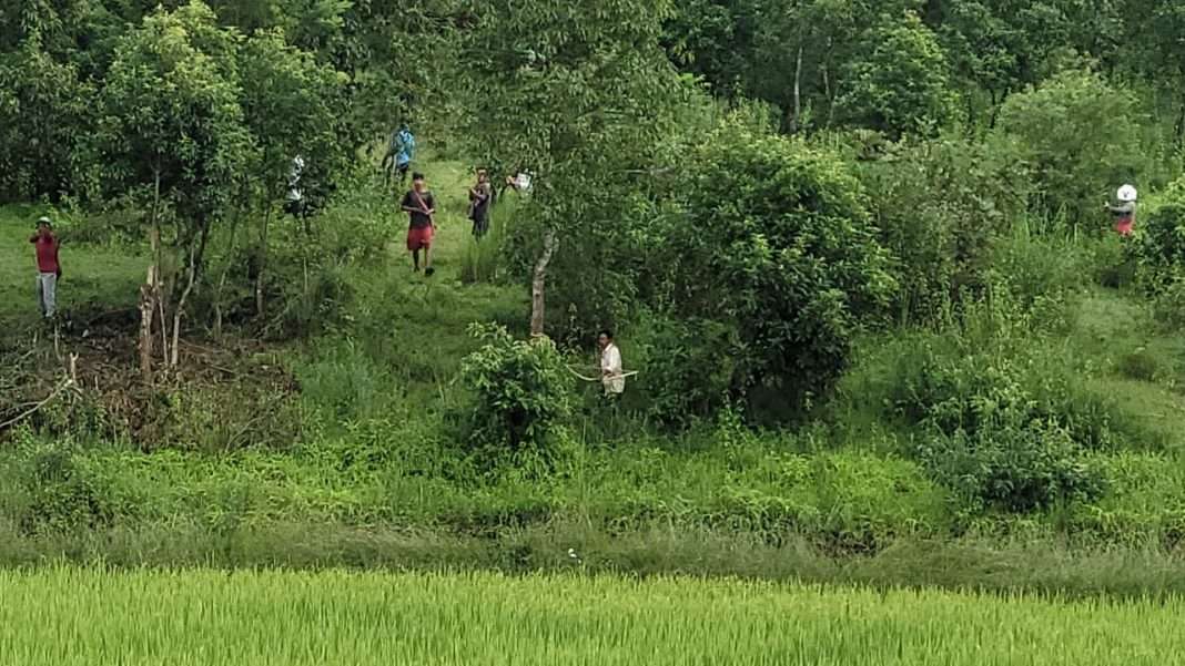 Lapangap village turns into warzone as communities from Assam and Meghalaya clash for 2nd day