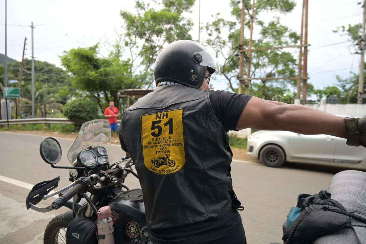 NH51 REBELS begin their charity ride to Chokpot in memory of their late president
