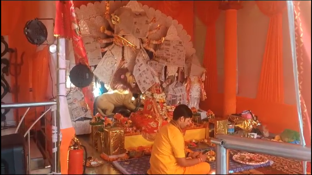 Nongpoh’s iconic Ram Mandir pandal exhibits Chandrayan-3 replica to motivate students to pursue science