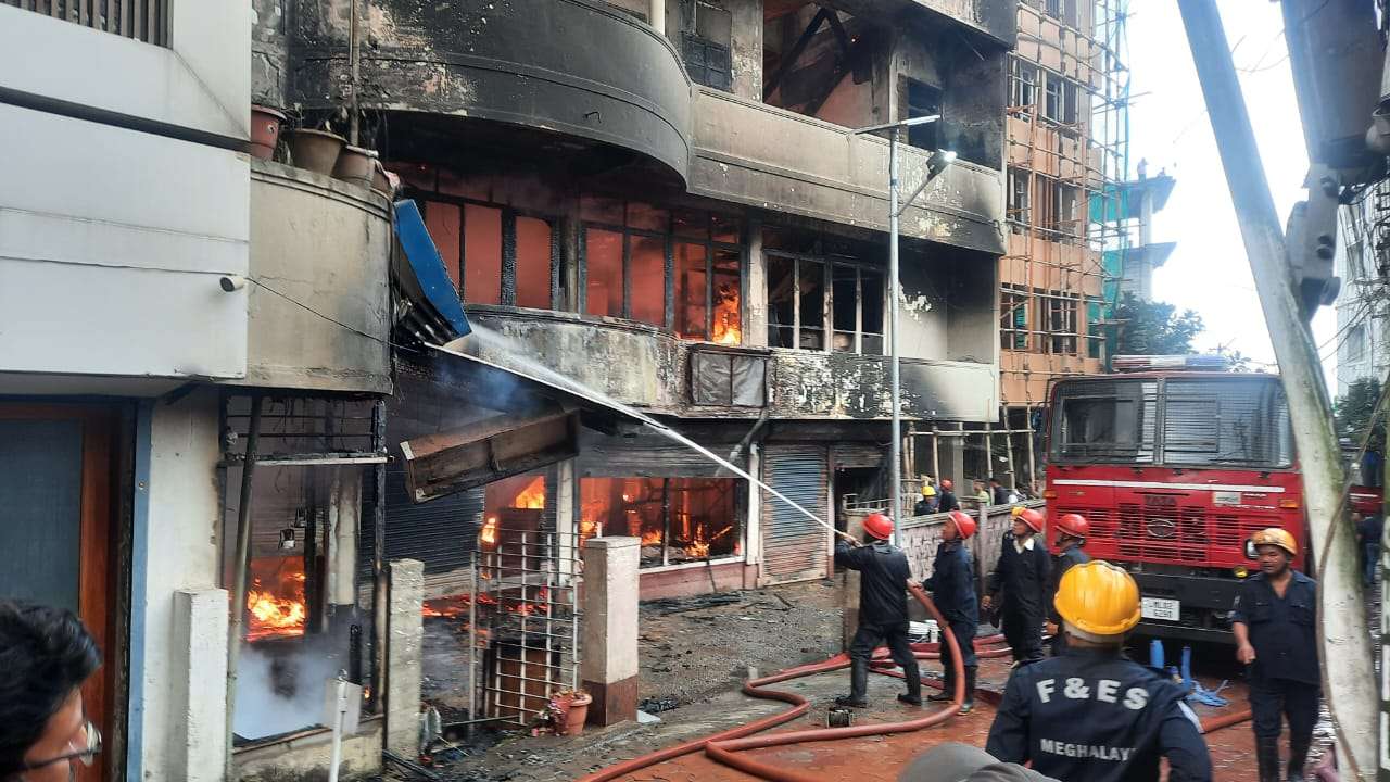 Massive fire breaks out in Police Bazar near Congress Bhawan