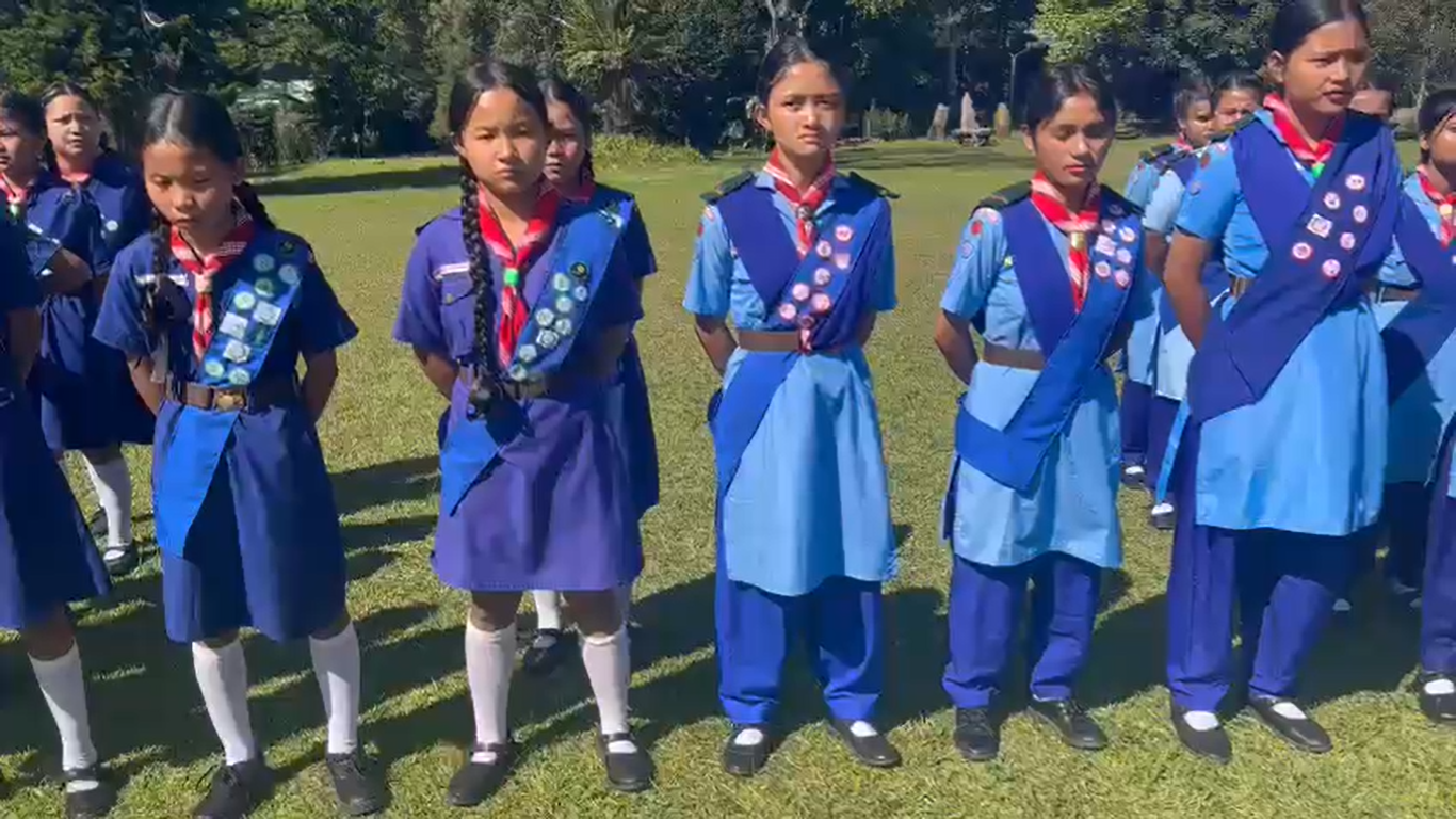 Governor Phagu Chauhan presents Rajya Puraskar certificates to Scouts and Guides on 74th Foundation Day