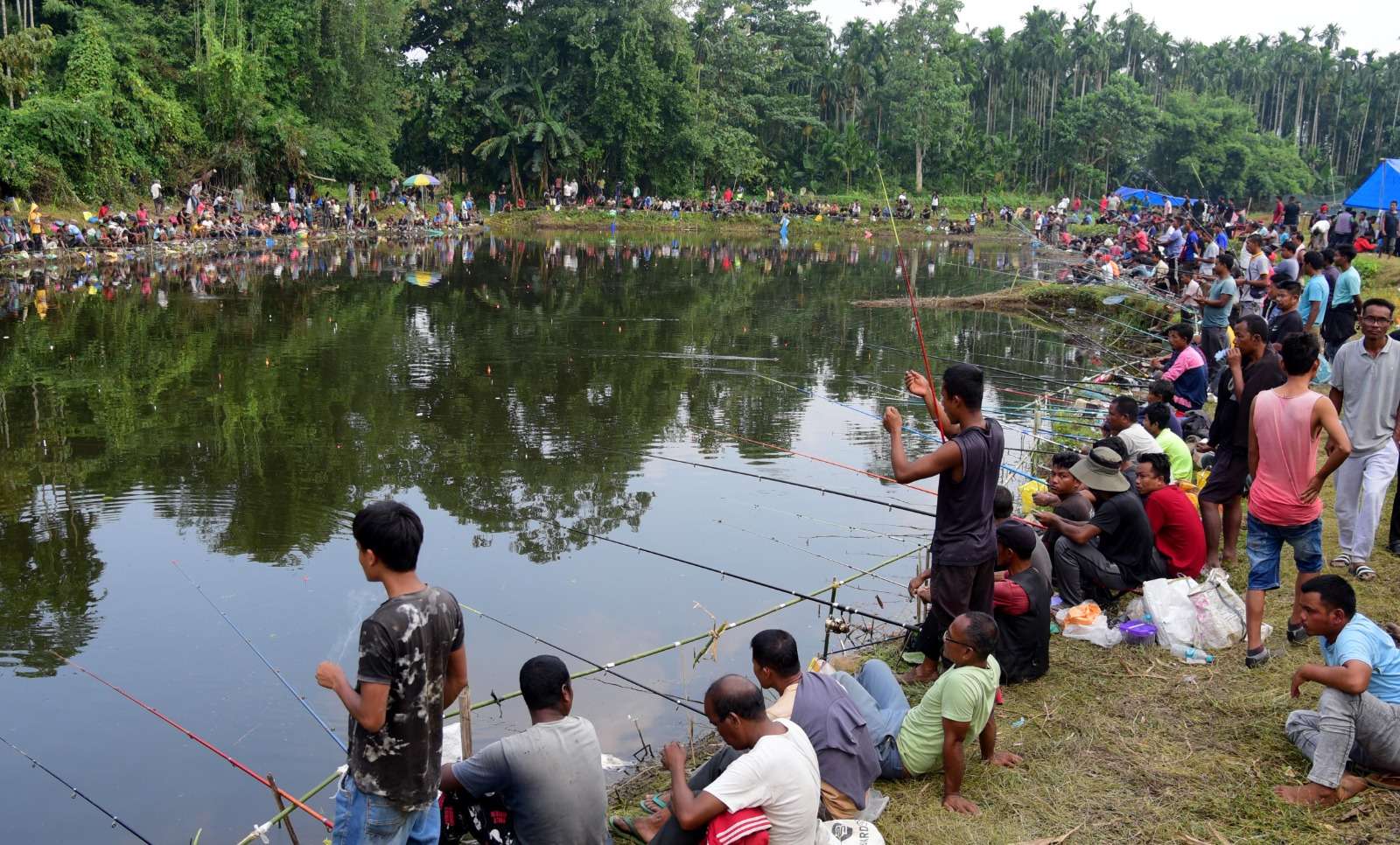 Fishing Competition held along Assam-Meghalaya border, West Khasi Hills wins all top 3 spots