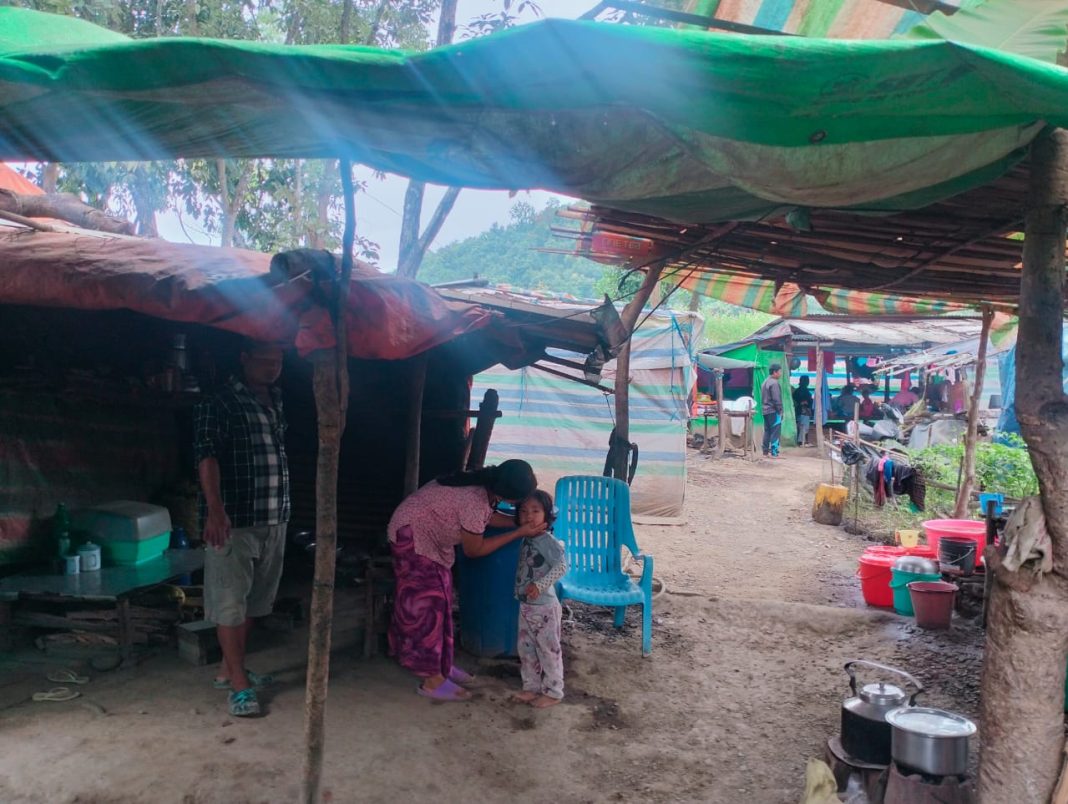 Mizoram: Over 5000 Myanmar's national taken shelter in Zokhawthar, YMA distributes food, medicines and clothes to refugees