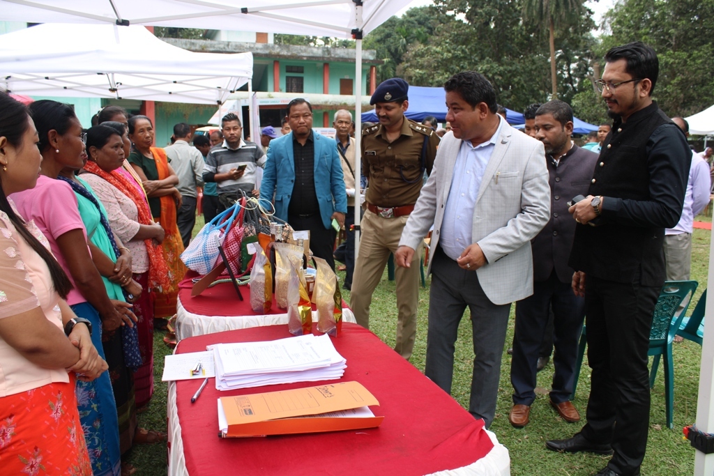 As part of the ongoing Viksit Bharat Sankalp Yatra in South West Garo Hills, a massive district level programme with various activities and events, was held at Boldamgre, around 12 kilometers from Ampati, on Wednesday.