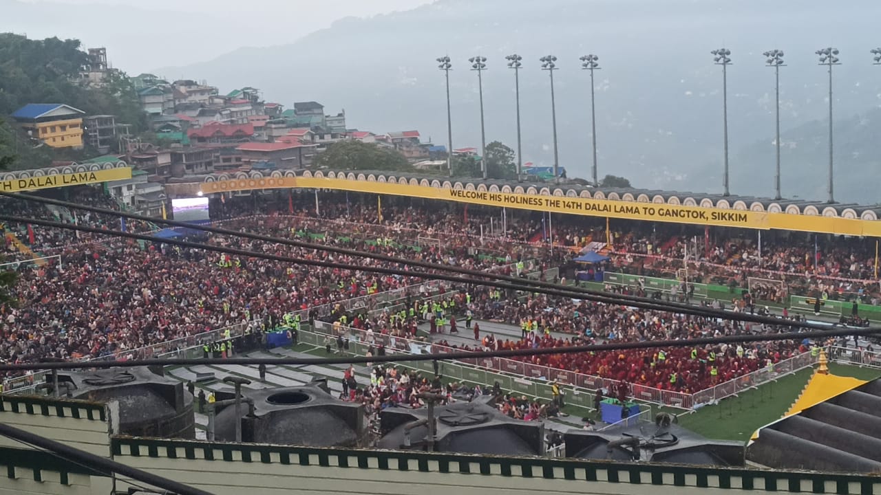 Dalai Lama draws 30,000 devotees in Gangtok as he imparts wisdom on Bodhisattva teachings