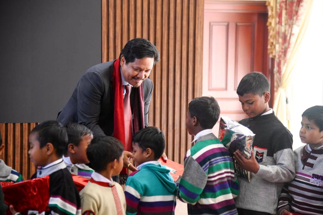CM Conrad Sangma spreads Christmas cheer with special kids from Mawkasiang's Children Home