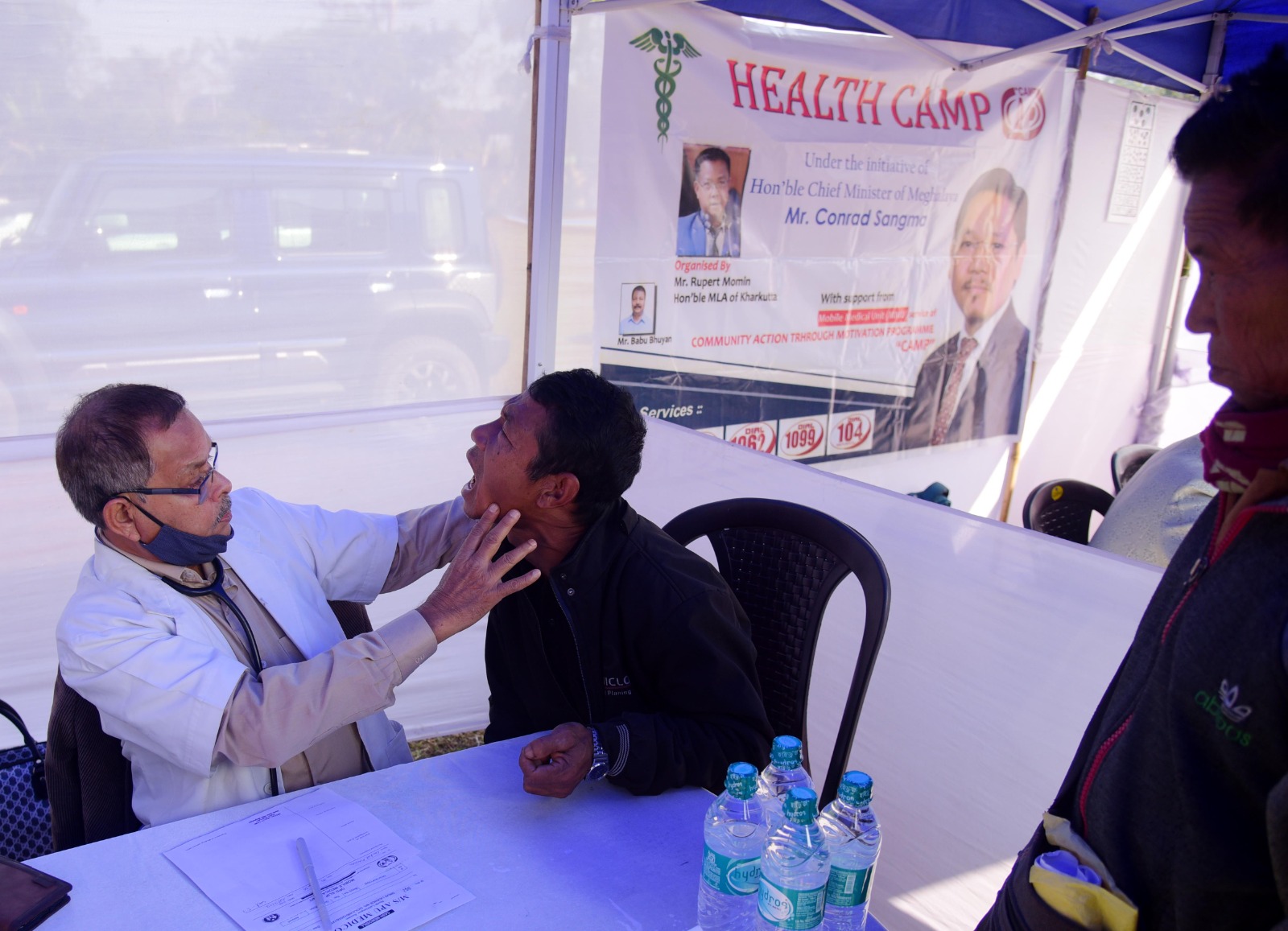 Thousands benefit from Kharkutta health camp as govt tries to improve rural healthcare through Mobile Medical Unit