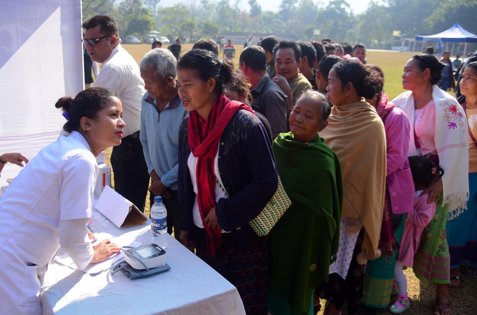 Thousands benefit from Kharkutta health camp as govt tries to improve rural healthcare through Mobile Medical Unit