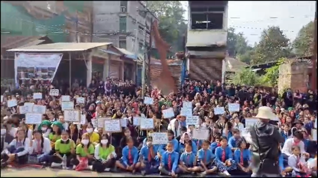 Manipur: Sit-in-protest highlights school burnings in Moreh, urges removal of Meitei State Force