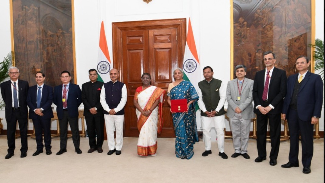 In Pics: Sitharaman and team's pre-Budget courtesy call to President Murmu at Rashtrapati Bhavan