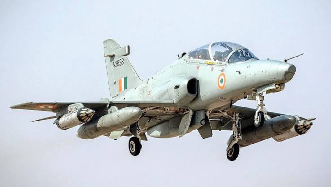 IAF Hawk 132 Aircraft crashes in West Bengal