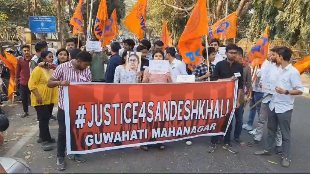 Me·chikrangni kosako dos dakgiparangko rim·jana Mamata sorkarini kosako ABVP jing·jengata