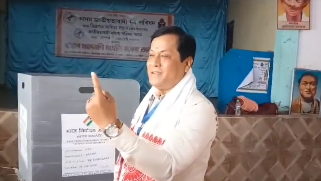 Union Minister Sarbananda Sonowal, participates in democratic process, casts vote in Dibrugarh