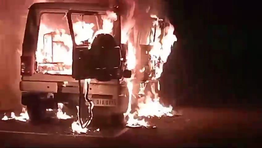 Govt vehicle torched by miscreants in Shillong