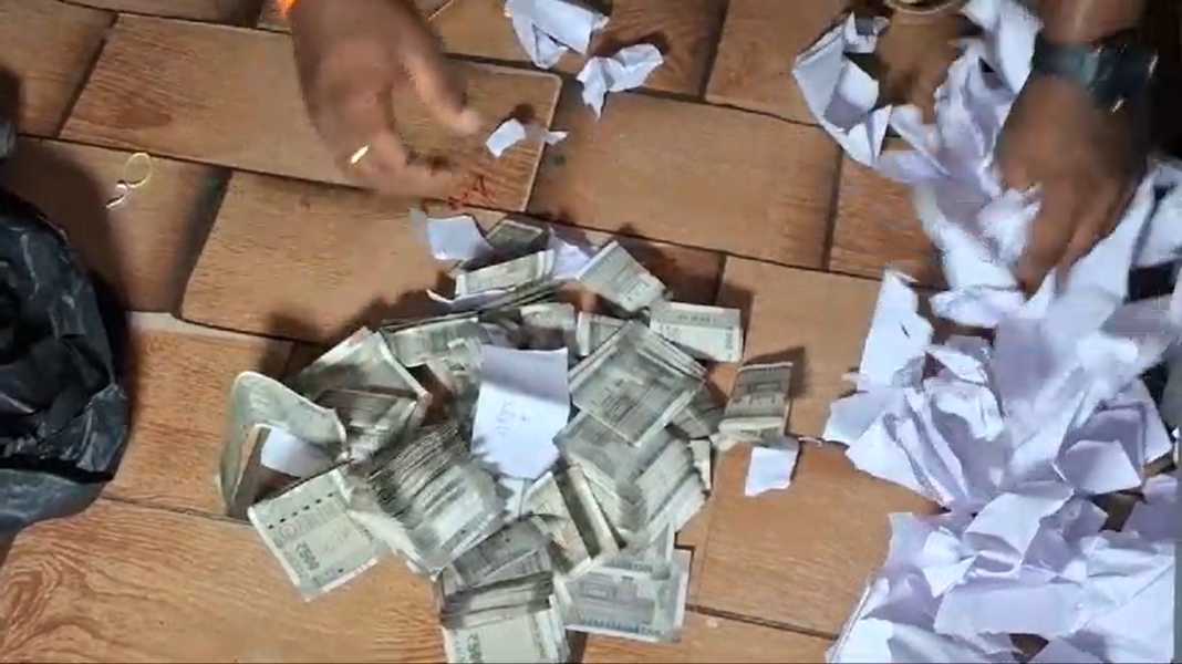 Cash seized in Odisha on eve of lok sabha polls