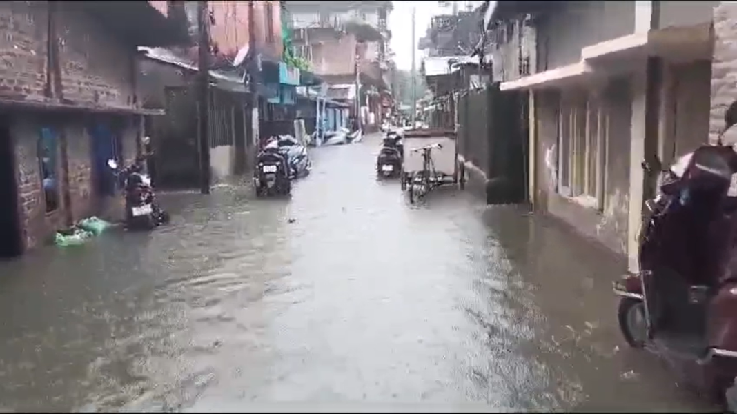 Assam: Dibrugarh grapples with waterlogging for the second day