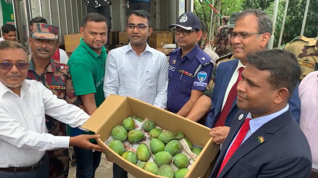 Fruit Diplomacy: Bangladesh PM gifts 400 kg of mangoes to Tripura following pineapple exchange