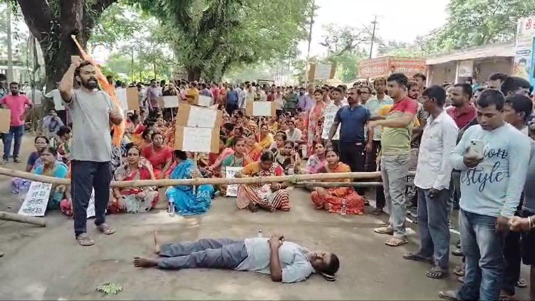 Tripura: Hundreds block NH-8 to protest detention of 5 local youths in West Tripura