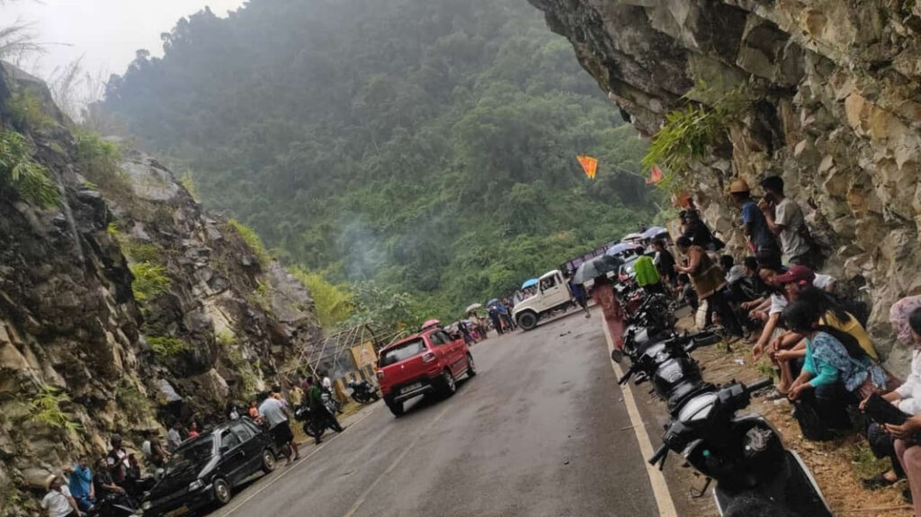 Despite challenging weather conditions, approximately 100 protesters staged a large-scale demonstration at Dite Dime in the Upper Siang district, voicing their strong opposition to the proposed 11,000 MW Siang Upper Multipurpose (SUMP) dam over the Siang River.