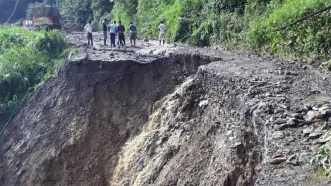 Nagaland: NH-29 connecting Kohima to Dimapur blocked due to incessant rain and landslides