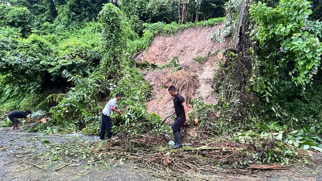 Heavy rainfall triggers landslide at Spring Hills in Tura