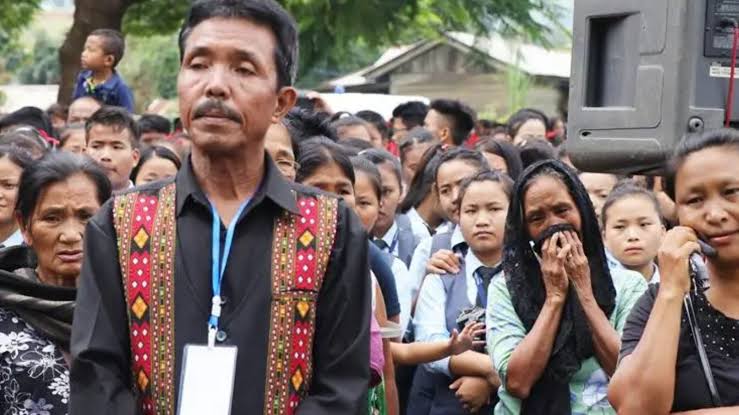 700 Kuki-Zo Refugees Return Home from Karbi Anglong