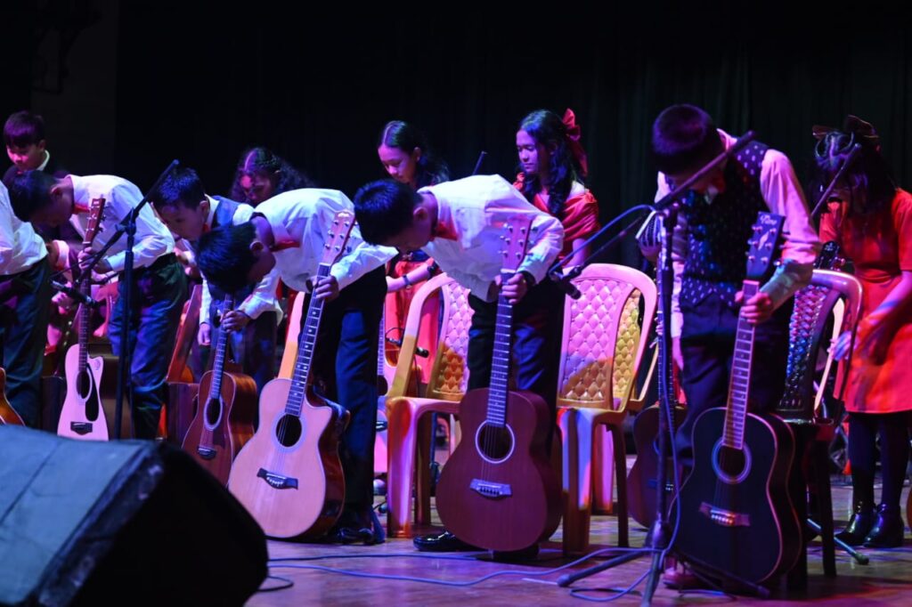 Meghalaya is still signing to the melodies of Bryan Adams and the grooving to the music of Europe but Tura got treated to an equally profound, or some may say even greater, musical show on Thursday night.