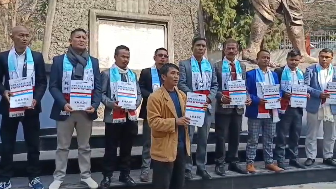 KHADC Elections | KHNAM releases 15-point manifesto in front of freedom fighters’ statues