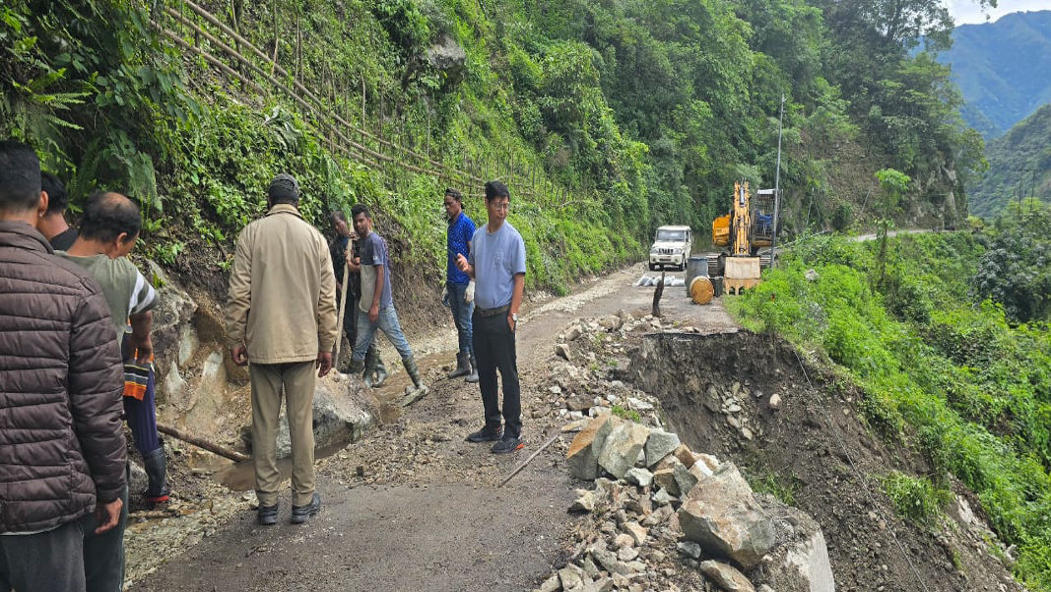 Arunachal Pradesh: Residents facing hardships due to closure of Hayuliang-Chaglagham road