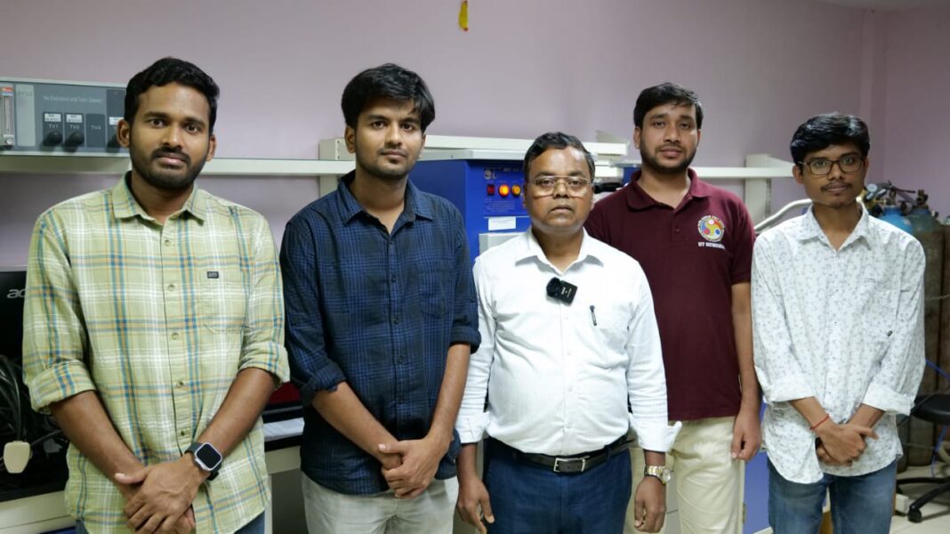 Revolution from the Lab: IIT Guwahati scientists create super-aerogel to clean wastewater, tackle oil spills, and power smart sensors