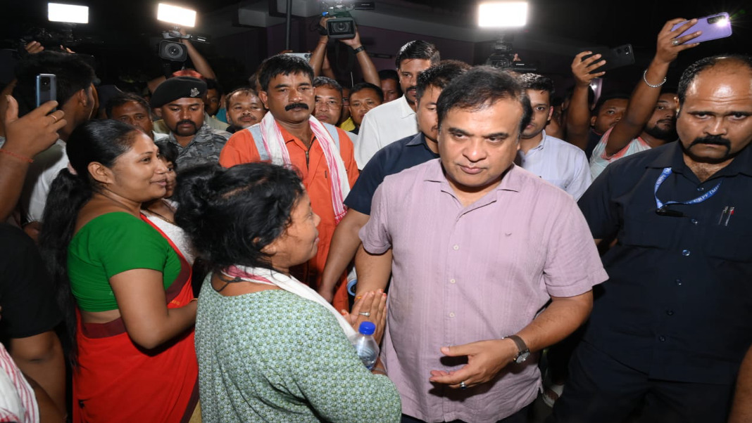 Assam CM meets ONGC blowout victims, vows full support to affected