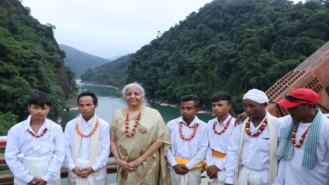Sitharaman becomes first Union Minister to visit Sohbar, pledges border development
