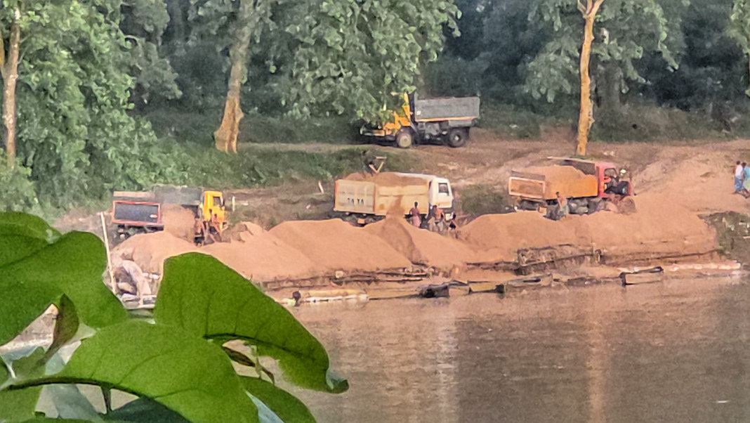 Illegal activities threaten Kulsi River ecosystem in Kamrup, Assam
