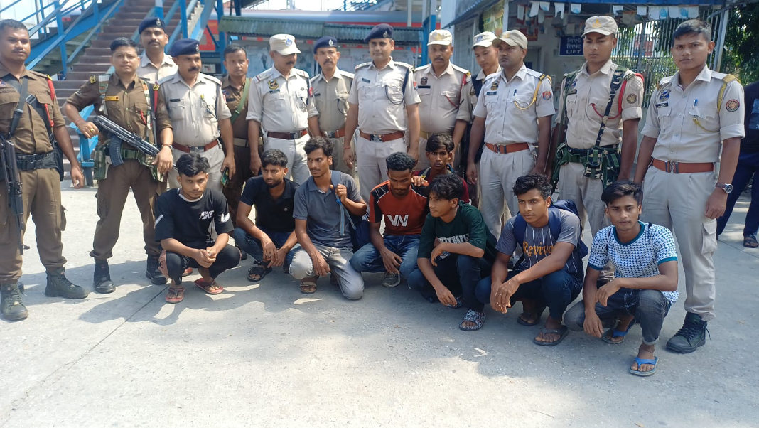 Eight suspected Bangladeshi nationals held for illegal entry at New Bongaigaon