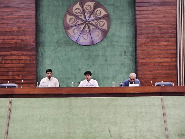 Identify region-specific, high-impact projects, Scindia tells NE MPs