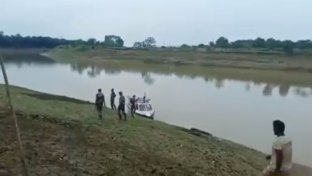 Tension flares along Indo-Bangladesh border after Bangladeshi nationals confront BSF