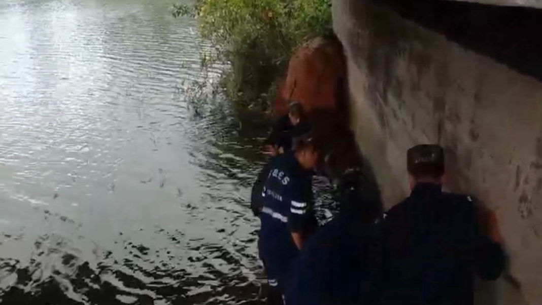 Man dies after jumping off Umiam bridge