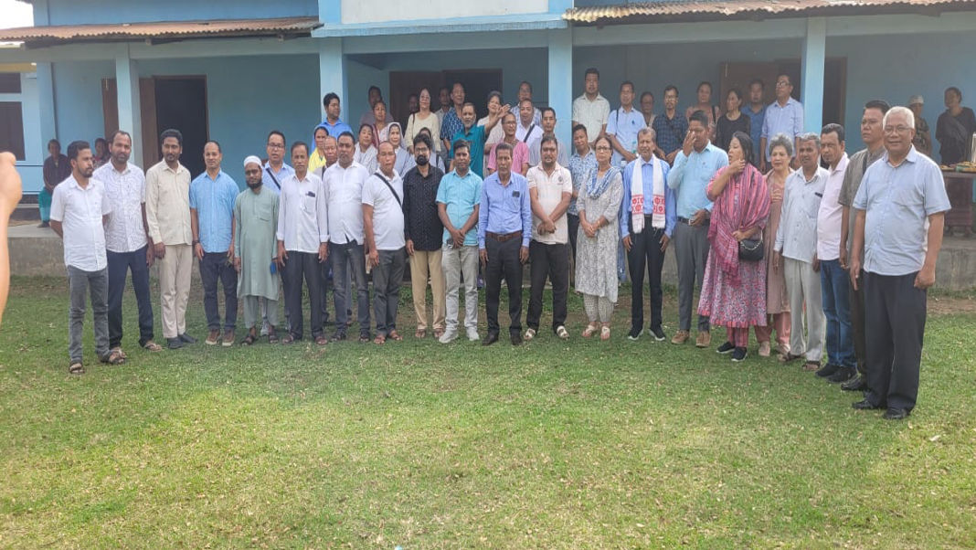 Delegation visits Gimegre relief camp, pushes for peace and reconciliation in West Garo Hills